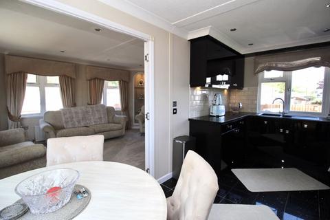 2 bedroom mobile home for sale, Shamblehurst Lane South, Southampton SO30