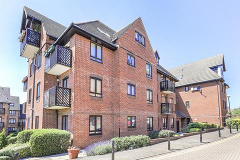 2 bedroom apartment to rent, Boleyn Court, Epping New Road, IG9