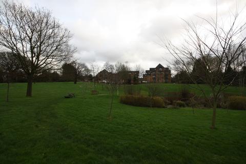 2 bedroom apartment to rent, Boleyn Court, Epping New Road, IG9