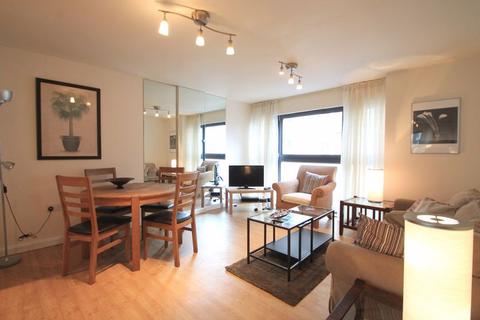 2 bedroom apartment to rent, Churchill Way, Cardiff CF10