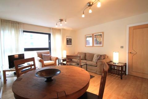 2 bedroom apartment to rent, Churchill Way, Cardiff CF10