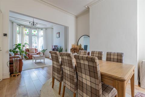 4 bedroom terraced house for sale, Shirley Road, Cardiff CF23