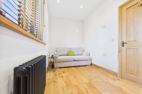 2 Crown Close, Thorney, Peterborough, PE6 0UA