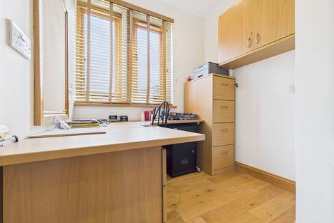 2 Crown Close, Thorney, Peterborough, PE6 0UA