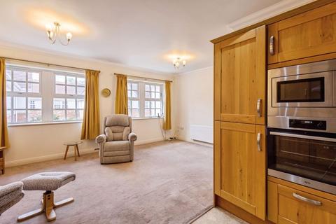 2 bedroom apartment for sale, Brampton Lane, Northampton NN6