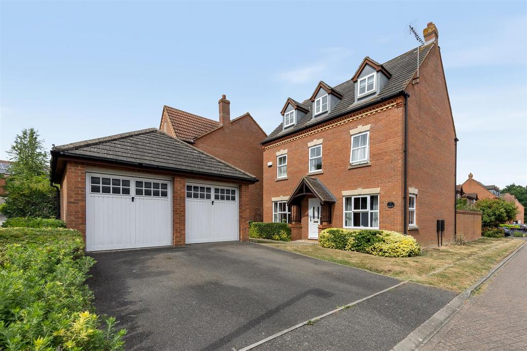 1 Langton Dr Web01.jpg