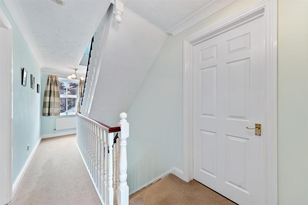 1 Langton Dr Web18.jpg