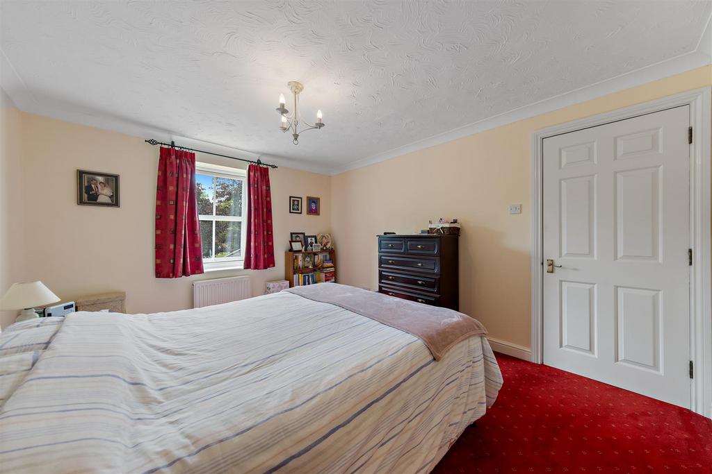 1 Langton Dr Web24.jpg