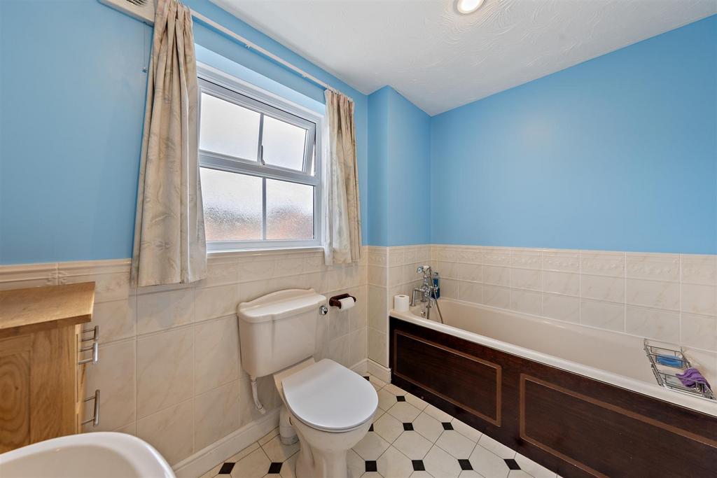 1 Langton Dr Web22.jpg