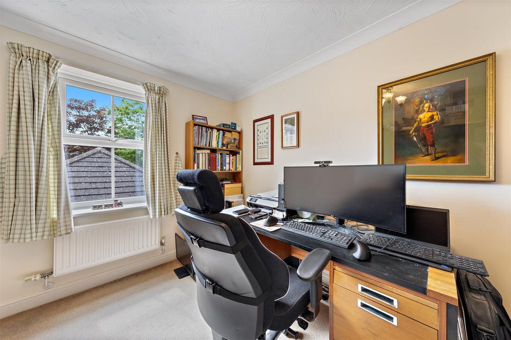 1 Langton Dr Web30.jpg
