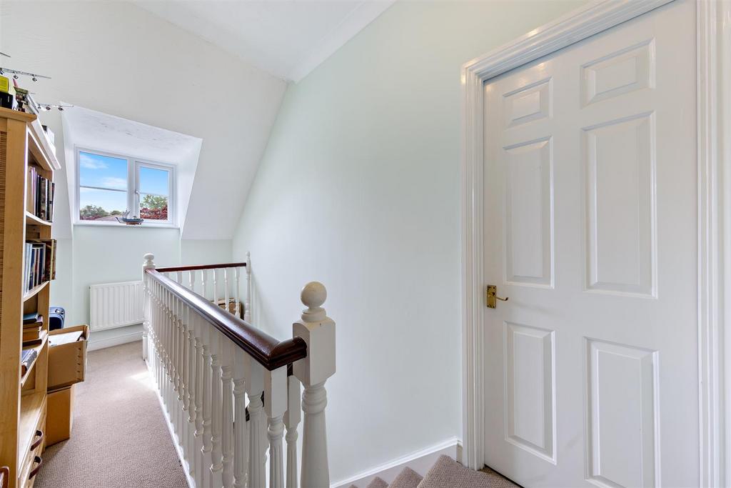 1 Langton Dr Web31.jpg