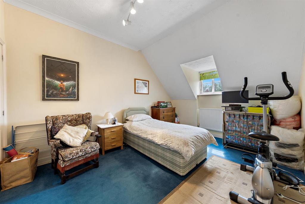 1 Langton Dr Web32.jpg