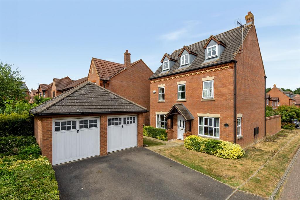 1 Langton Dr Web02.jpg