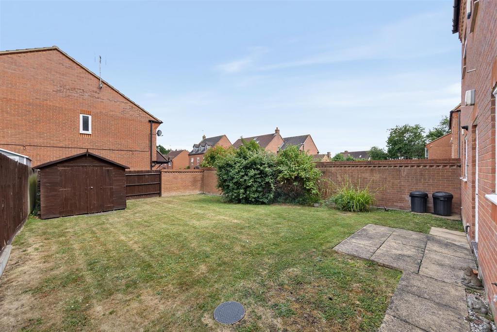 1 Langton Dr Web04.jpg