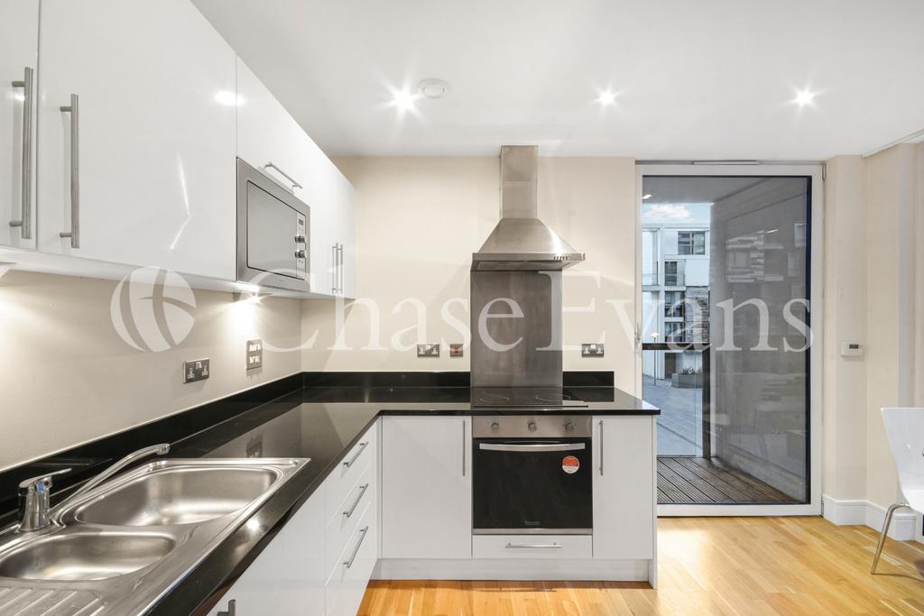 Apartment in Canary Wharf - View 4