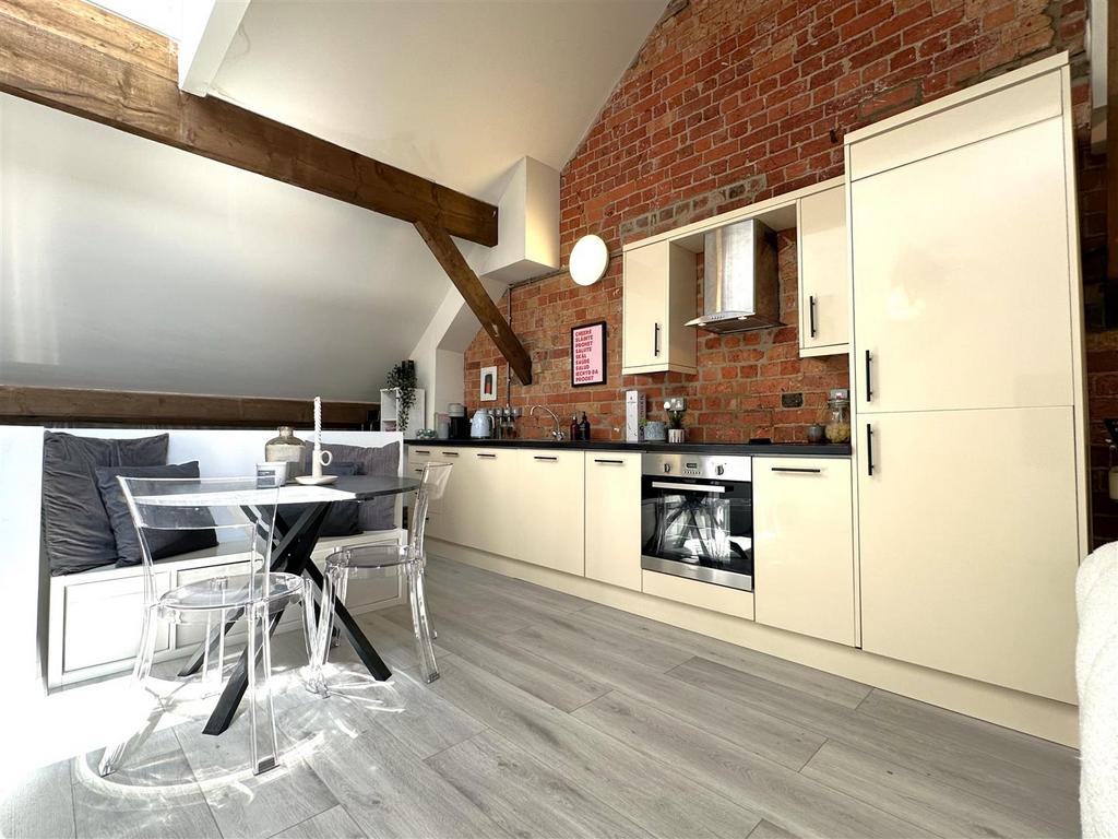 Dining Kitchen 236