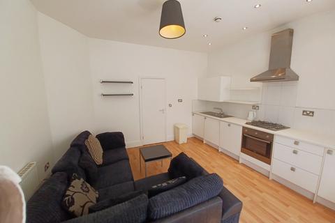 undefined, Avenue Crescent, Leeds, LS8