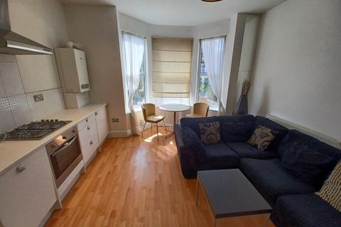 undefined, Avenue Crescent, Leeds, LS8