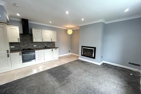 2 bedroom terraced house to rent, Moorlands Road, Birkenshaw, Bradford, BD11