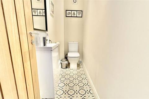 68 Covertside, Wirral, CH48 9UL