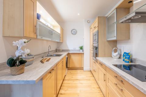 2 bedroom flat for sale, Ingram Street, Glasgow G1
