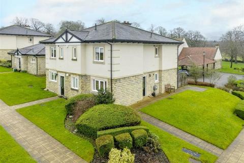 2 bedroom apartment for sale, West Court, Hollins Hall, Killinghall, Harrogate, HG3