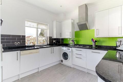 2 bedroom apartment for sale, West Court, Hollins Hall, Killinghall, Harrogate, HG3