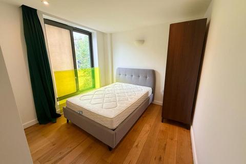 2 bedroom apartment to rent, westwick gardens, London W6