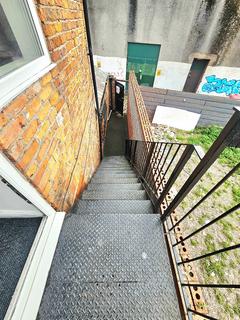 4 bedroom flat to rent, Wilmslow Road, Fallowfield, Manchester, M14