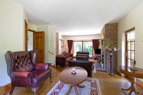 4 bedroom detached house for sale, Castle Hurst, Bodiam, Robertsbridge, TN32