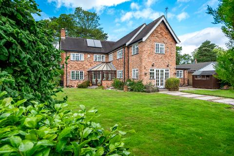 4 bedroom detached house for sale, Overhill Road, Wilmslow, Cheshire, SK9
