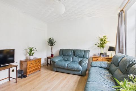 1 bedroom in a house share to rent, Enfield Road