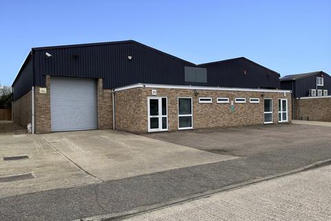 Warehouse to rent, 21-22 Morses Ln Brightlingsea CO7 0SF