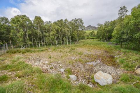 undefined, Land West of Ceilear, Whitebridge