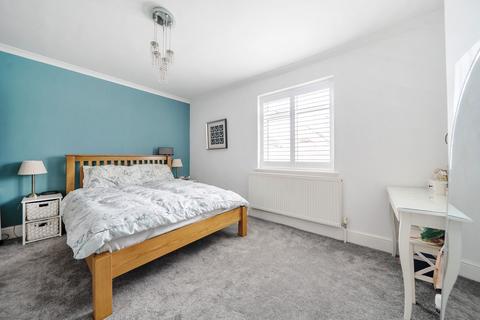 16 Johnson Road, Bromley, BR2 9SN