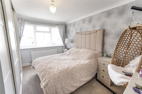 2 bedroom semi-detached bungalow for sale, Hawthorne Avenue, South Anston, Sheffield