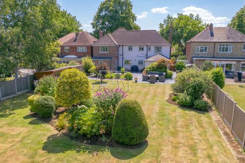 5 bedroom detached house for sale, Barrowby Road, Grantham NG31