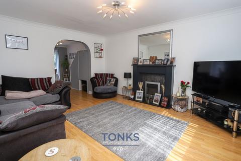 5 bedroom detached house for sale, Cavalier Drive, Halesowen B63