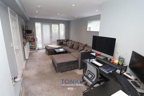 5 bedroom detached house for sale, Cavalier Drive, Halesowen B63