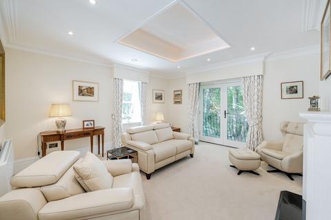 undefined, Clarence Drive, Harrogate, HG1