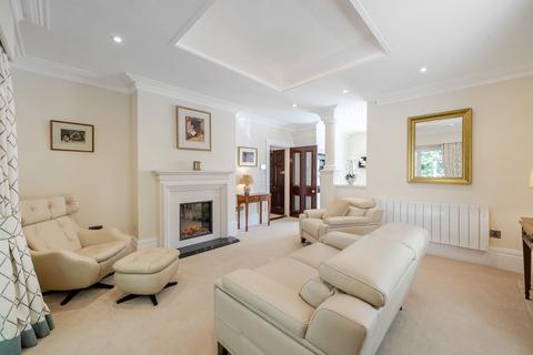 undefined, Clarence Drive, Harrogate, HG1