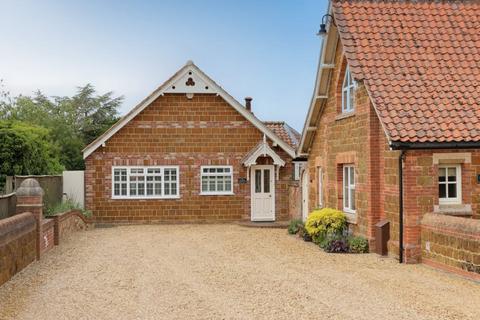 undefined, Detached 4 Bed House with 2 Bed Annexe, PE31