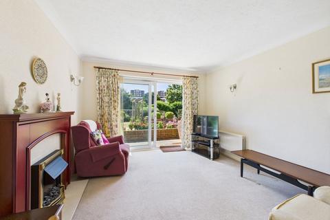 2 bedroom ground floor flat for sale, Shrewsbury Court 21-23, Manor Road, Worthing, BN11