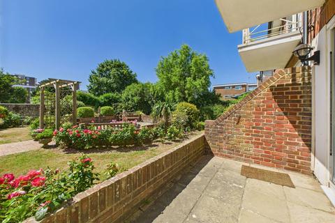 2 bedroom ground floor flat for sale, Shrewsbury Court 21-23, Manor Road, Worthing, BN11