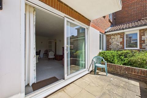 2 bedroom ground floor flat for sale, Shrewsbury Court 21-23, Manor Road, Worthing, BN11