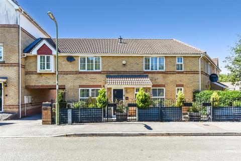 150 Berry Way, Andover, SP10 3XR