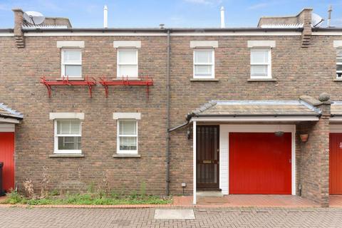 undefined, Alders Close, Ealing, W5