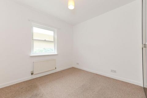 undefined, Alders Close, Ealing, W5