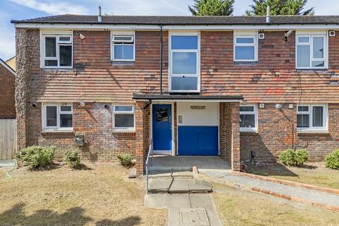 undefined, Sevenoaks Close, Romford, RM3