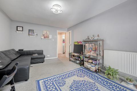 undefined, Sevenoaks Close, Romford, RM3